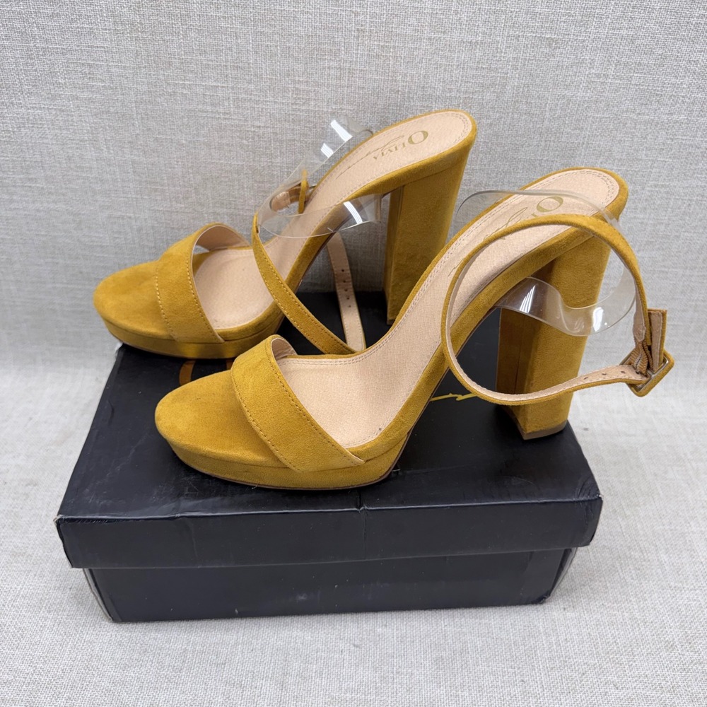 Fashionโ Nova Olivia Jayne Jewels Mustard Suede Platform Block Heel Sandals 10